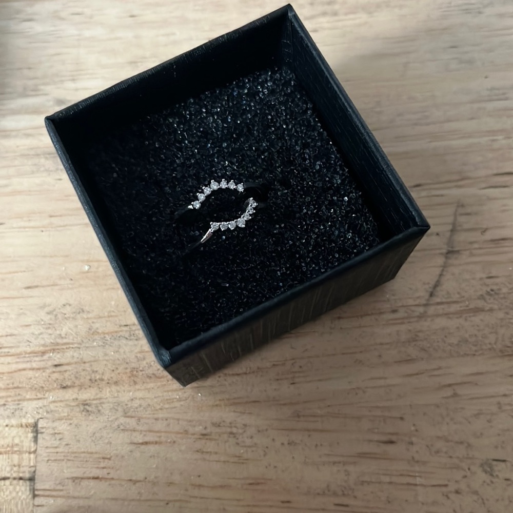 Cute Moissonite Rings!! Sterling silver